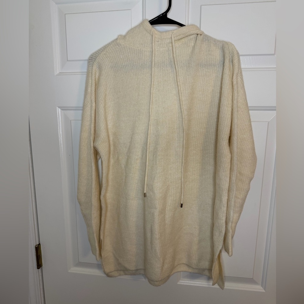 Elegant Cream hoodie Sweater for Women Woolen Bloom size Large